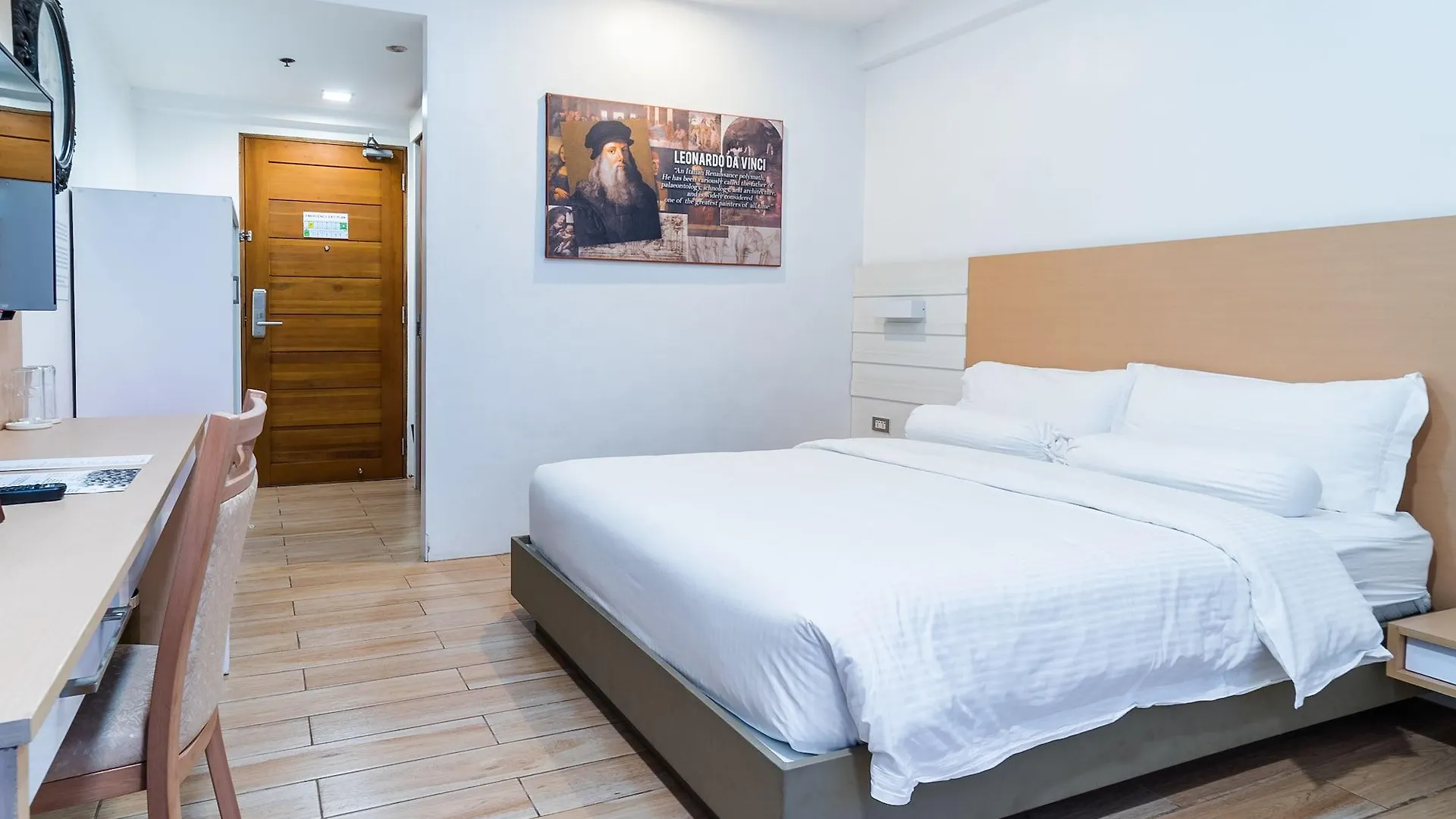 Heroes Hotel Manille